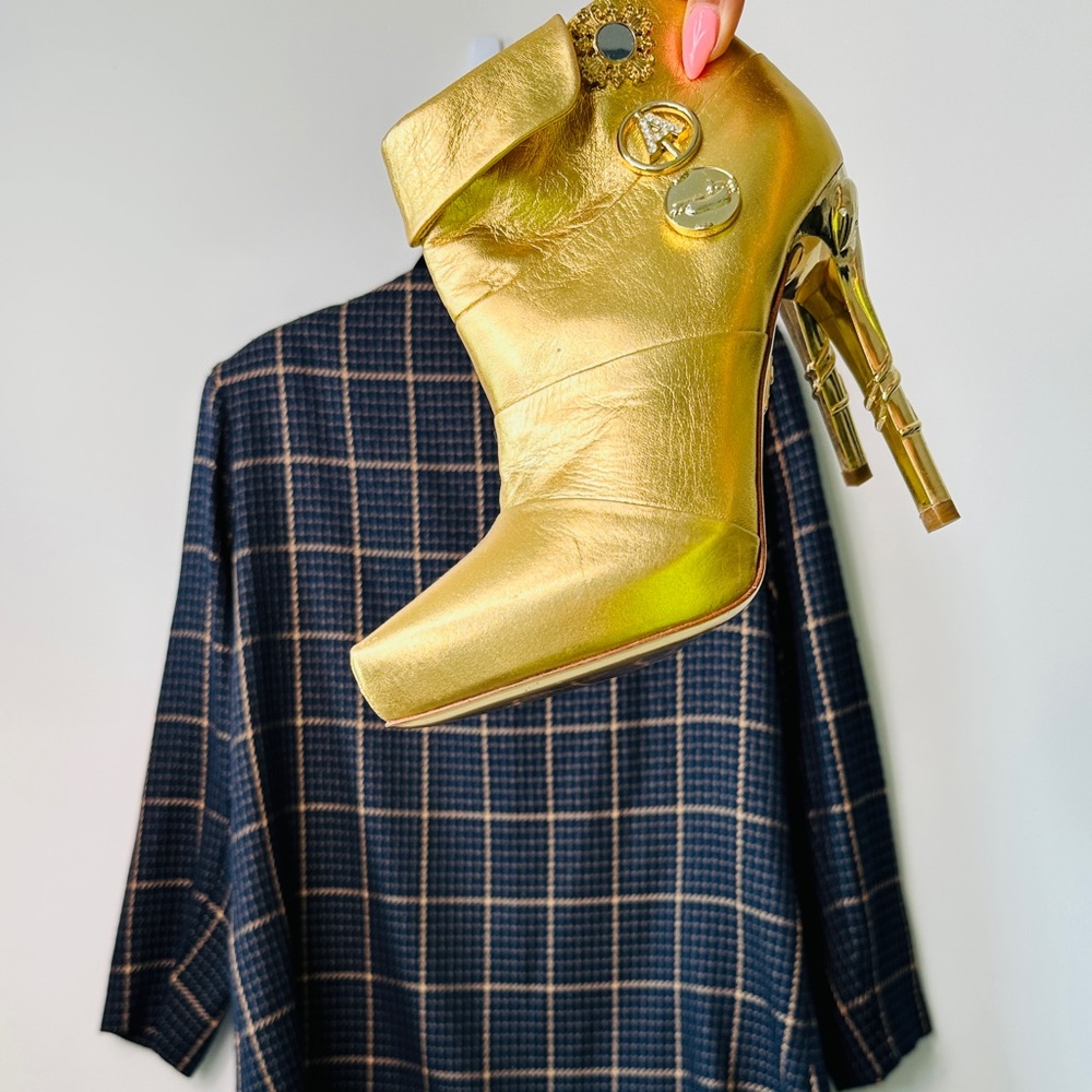 Gorgeous Anna Dello Russo Gold Genuine Leather Ankle Boots Size 40 NWOT - Picture 12 of 17
